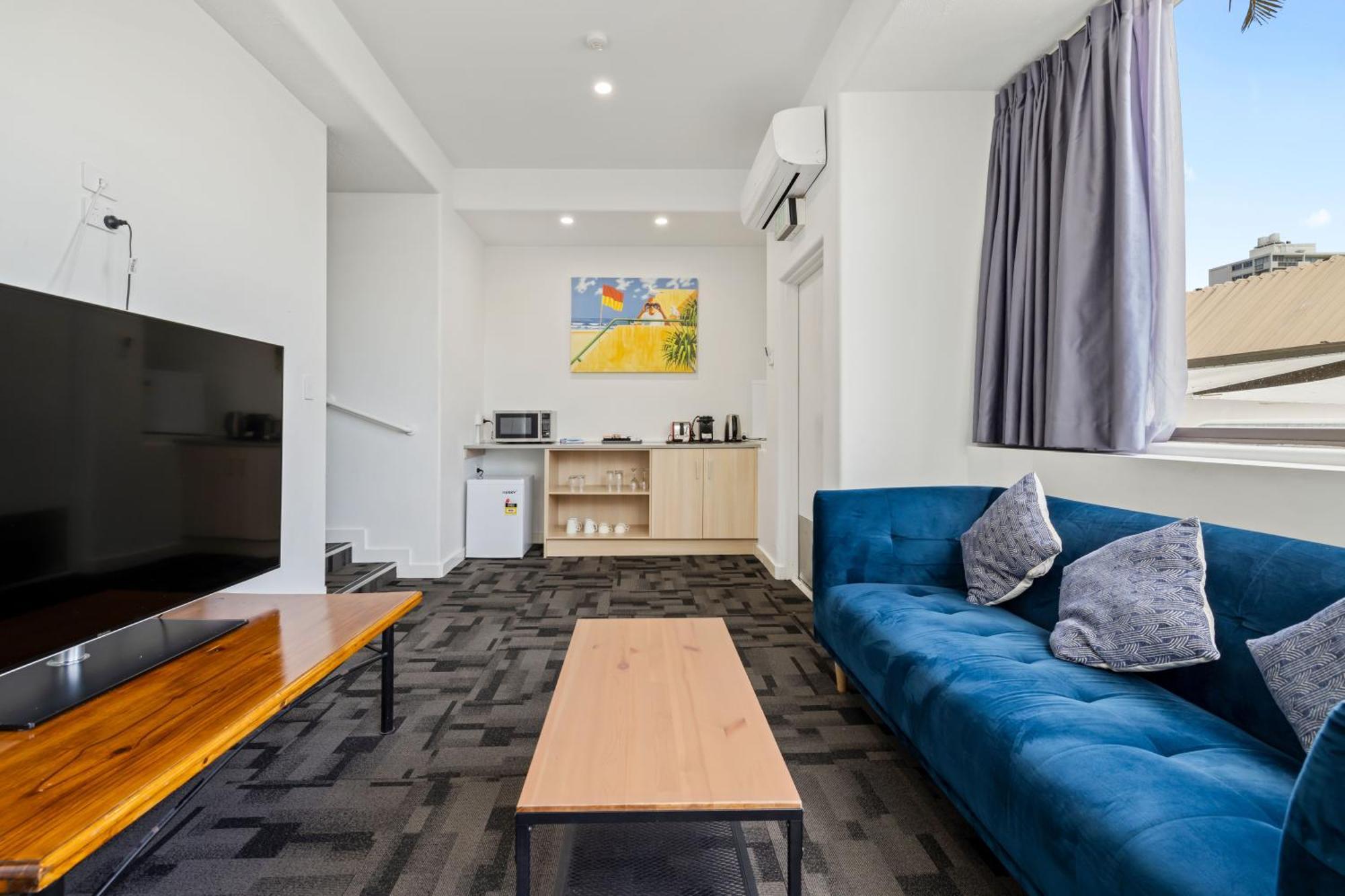 Tiki Hotel Apartments Surfers Paradise 골드코스트 외부 사진
